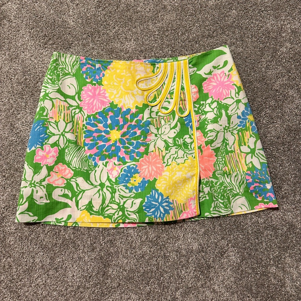 Lilly Pulitzer Hibiscus Stroll Skort with Pink, Blue, & Yellow Blooms